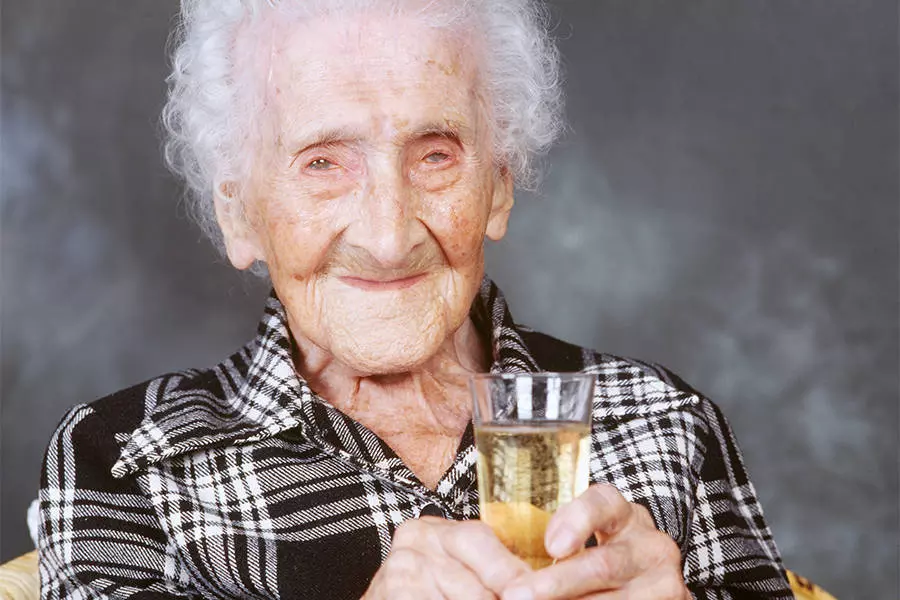 世界紀錄大全上有記錄證明的人類最年長的女人，Jeanne Louise Calment