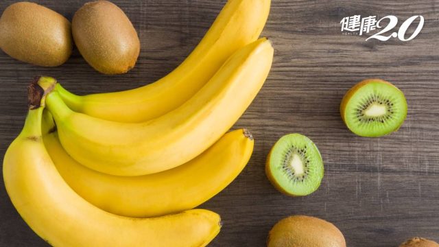 缺鉀不只吃香蕉！營養師推8款高鉀水果 幫你穩血壓、消水腫