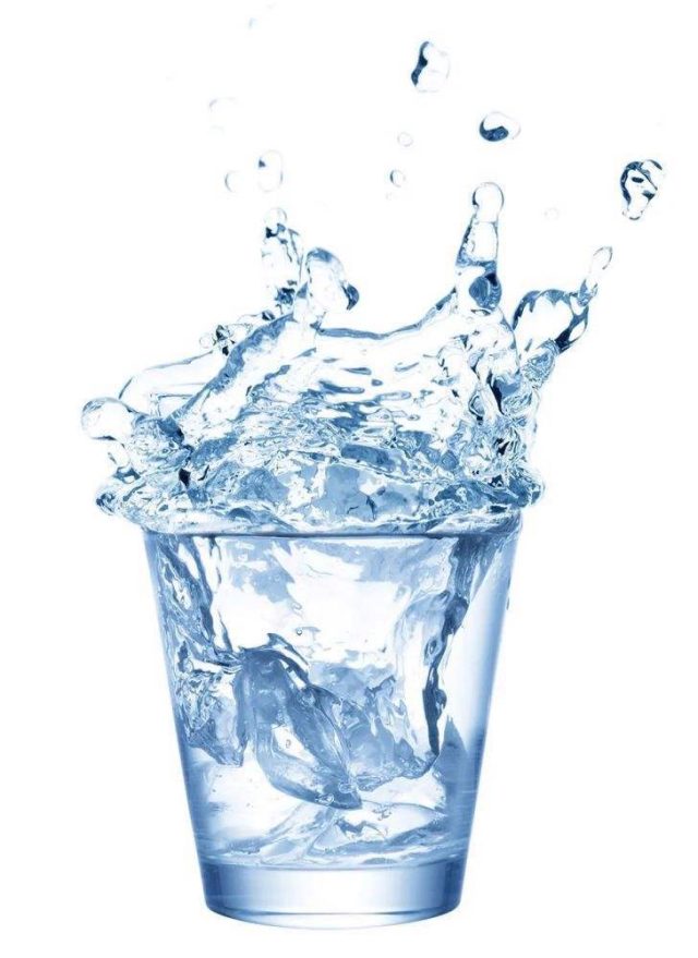 4種喝水方式讓心臟難以承受，想要健康一個都別要！